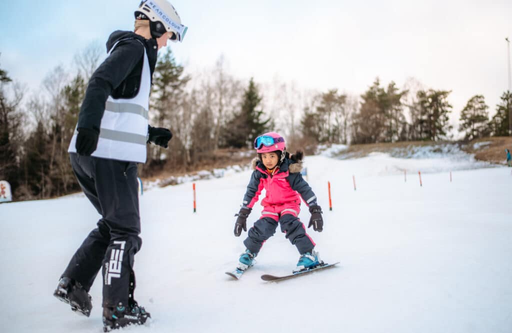 skidskola stockholm, skidlektioner stockholm, skidbacke